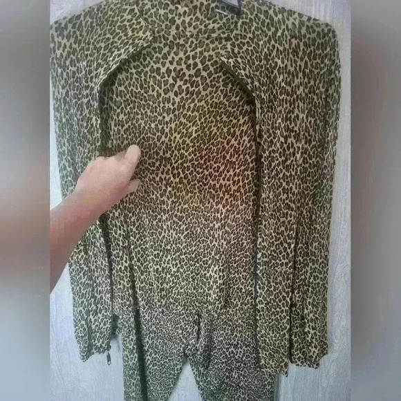 3 piece set Private Editions by Chico's set. Cheetah shirt, jacket, shorts. - Picture 1 of 12